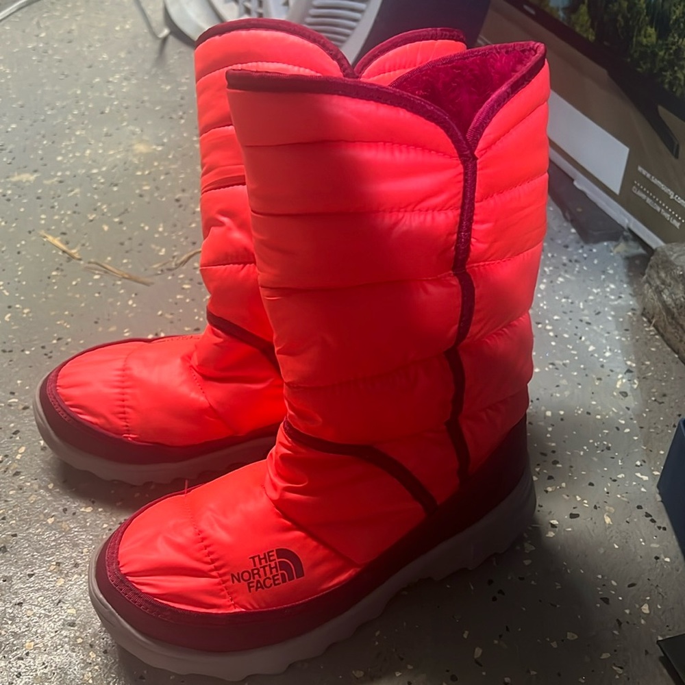 Children’s North Face boots.